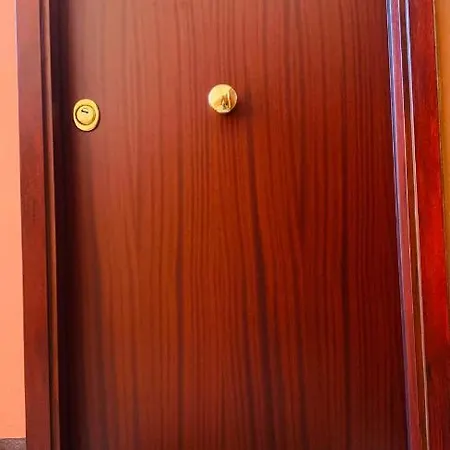 Elegance House דירה
